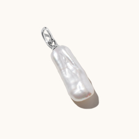 Long Pearl Pendant Silver